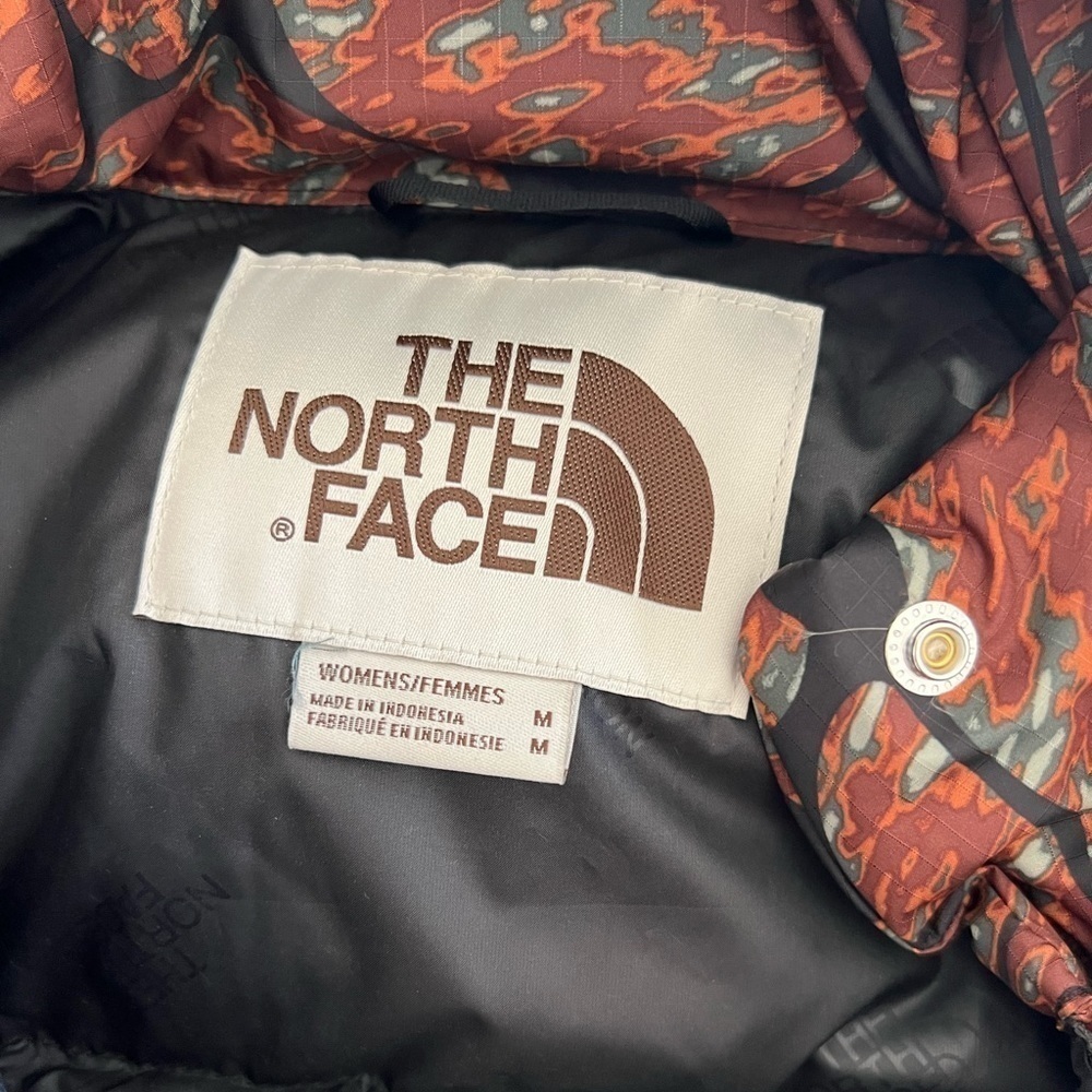 The North Face Printed 71 Sierra Down Short Jacket - Picture 3 of 13